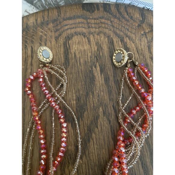 Magnetic Clasp Beaded Necklace - Picture 3 of 6